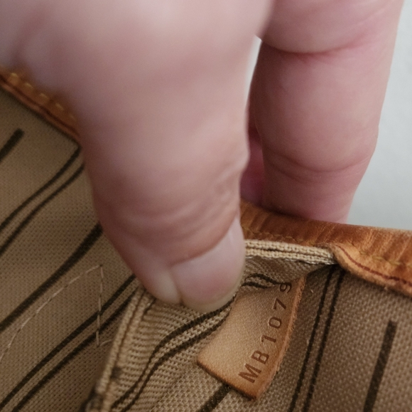 Louis Vuitton Neverfull Tote Monogram Canvas PM - Picture 16 of 17